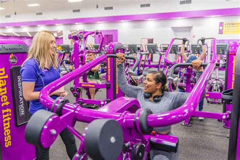 planet fitness jobs|does planet fitness pay weekly.